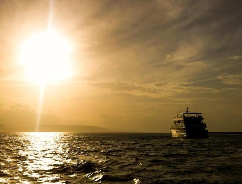 Over 100+ vessels in LA port now